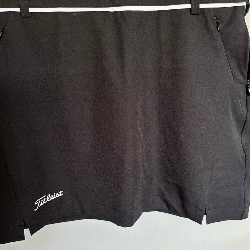 Titleist Women’s Golf Skirt 2XL With Under Shorts